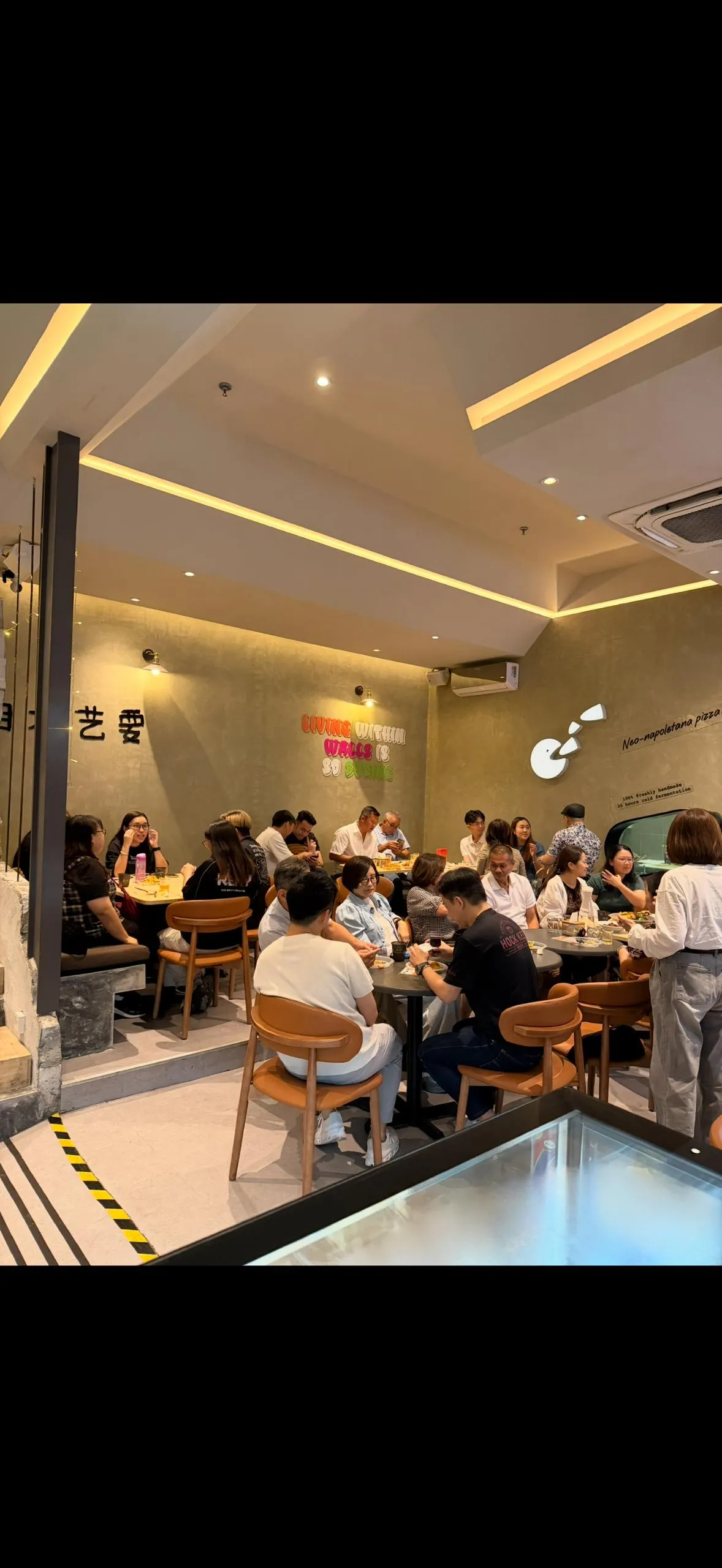 Birthday party setup at Byond Walls | 撞墙生日派对布置