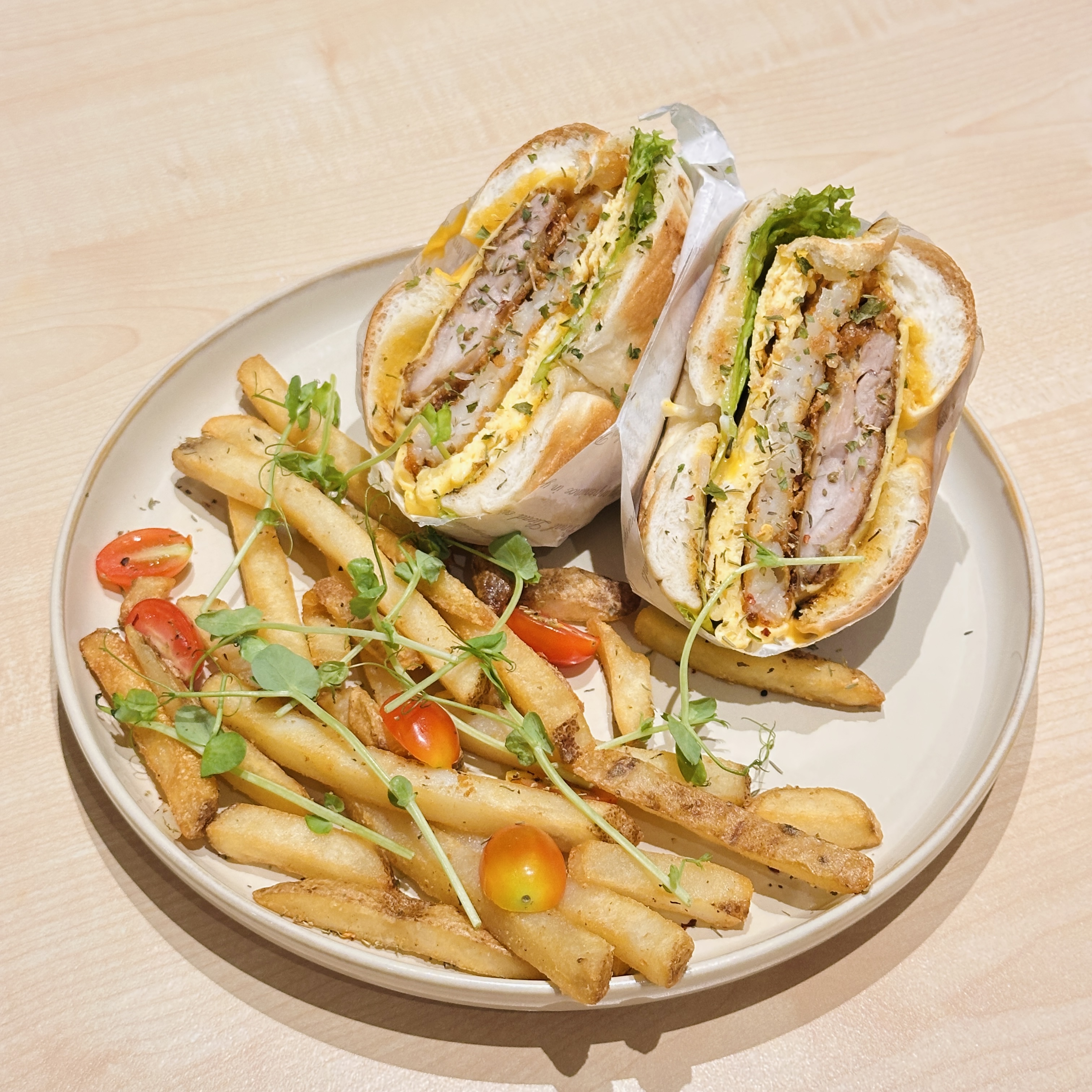 Crispy Chicken Crunch Bagel Meal with fries | 鸡排贝果餐配薯条 PJ早餐